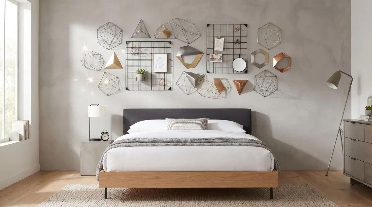 Metallic Wall Art & Wall Grids